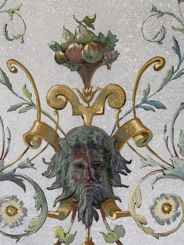 GROTESQUE